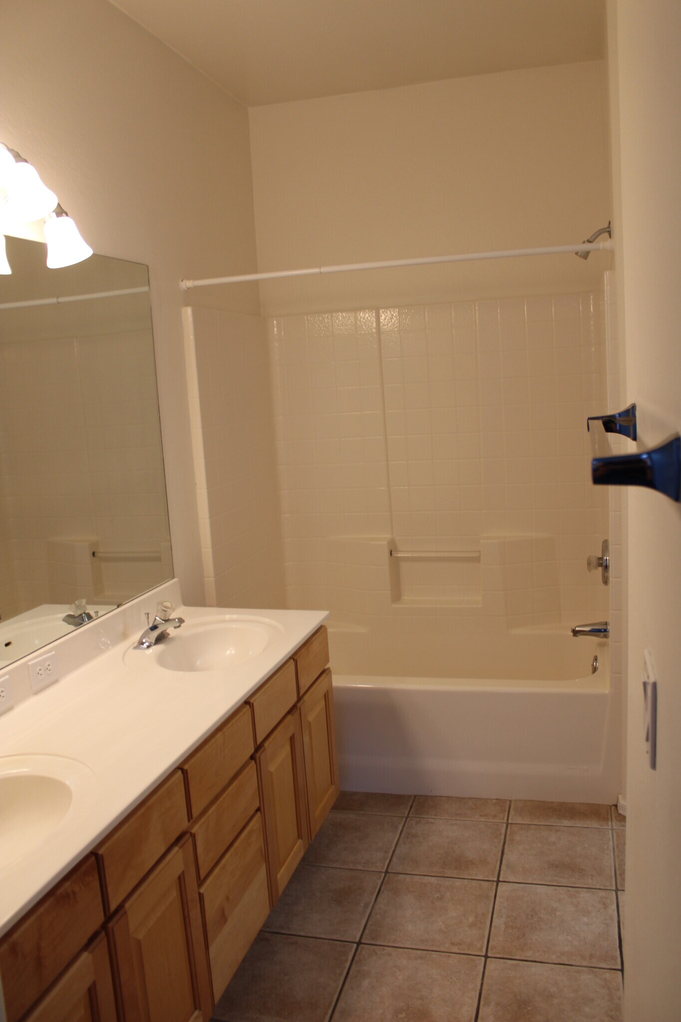 Master Bath - 440 S Val Vista Dr.