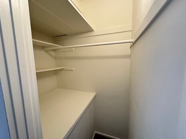 Building Photo - 11500 Rochester Ave