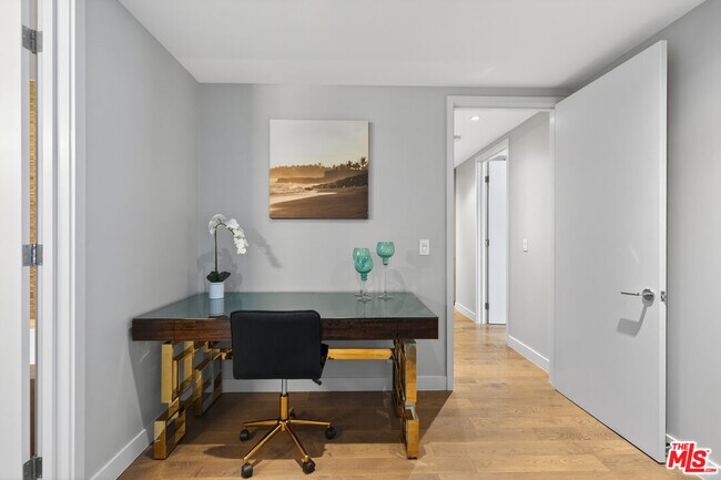 Building Photo - 1755 Ocean Ave