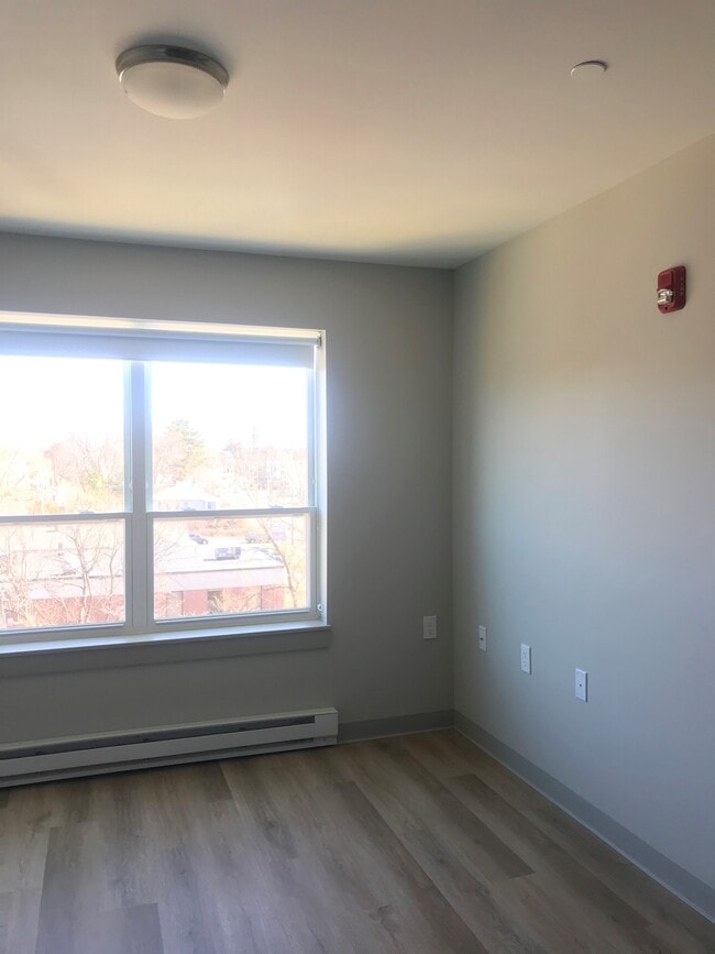 Building Photo - Wessex Woods (New 55+ Community!)