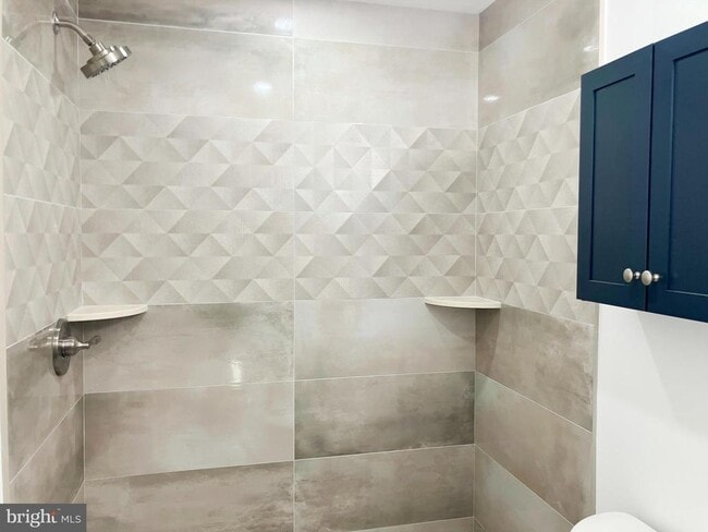 Building Photo - 428 Hampton Ct