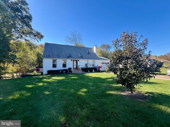 Building Photo - 9 Lakeview Terrace