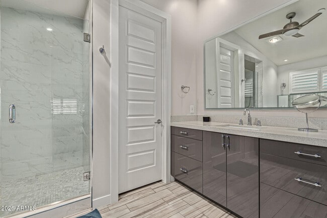 Building Photo - 8302 E Heatherbrae Ave