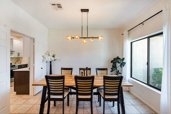Building Photo - 4113 W Cielo Grande