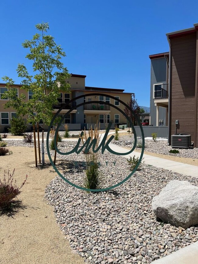 Building Photo - Modern living apartments~