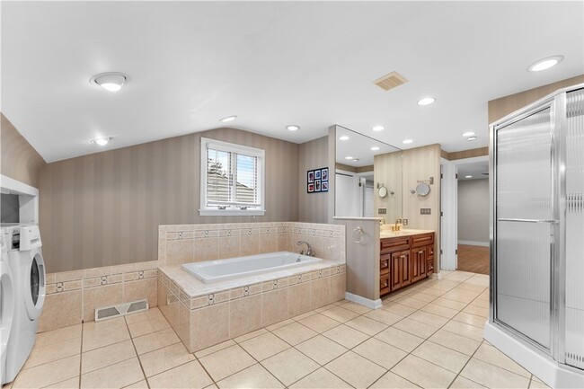 Building Photo - 1274 Folkstone Dr