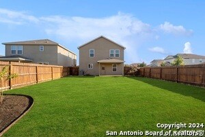 Building Photo - 12041 Silver Lgt