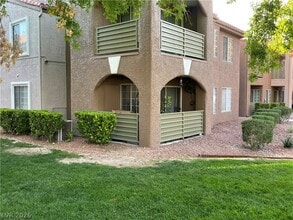 Building Photo - 2121 Sealion Dr