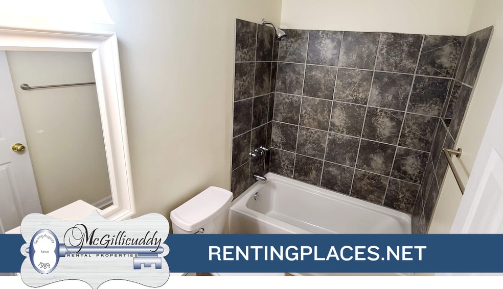 Building Photo - 1202 Holden Dr