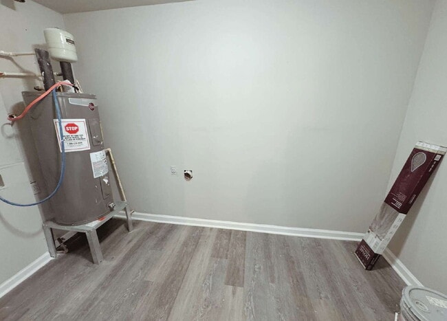 Building Photo - 2609 County Line Rd SW