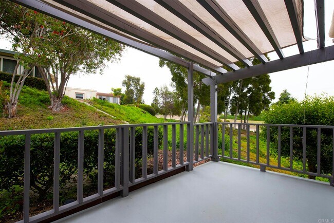 Building Photo - Turn-key 2 Bed 2 Bath retreat in Oceana 55...