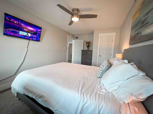 Building Photo - 1112 Morgan Ave