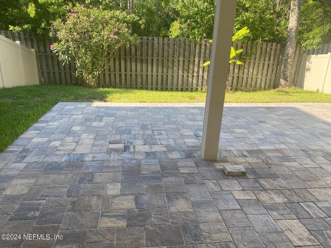 Building Photo - 4860 Red Egret Dr