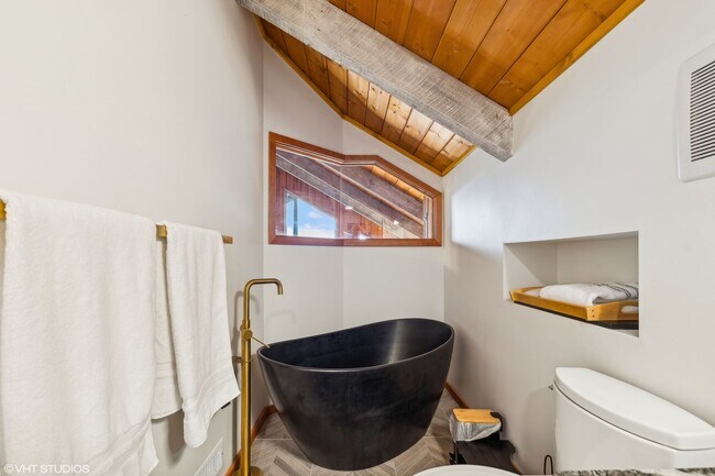 Building Photo - Lion Mountain Two Bedroom with Whitefish Lake Views