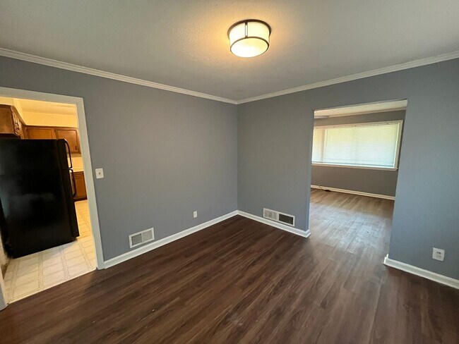 Building Photo - Great Family Home, Located off of Moon Road. Must See!!