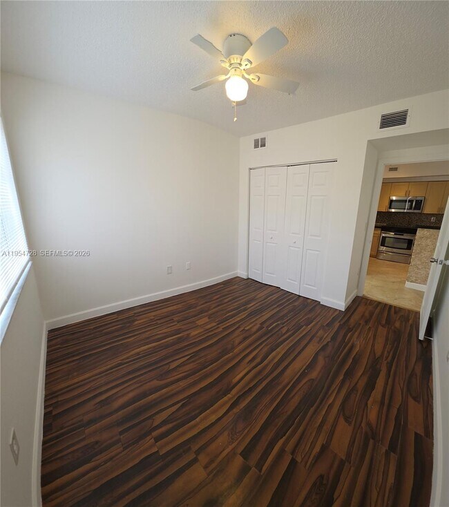 Building Photo - 2090 W Preserve Way