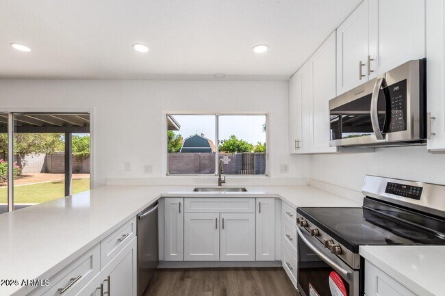 Building Photo - 1713 W Cortez Cir