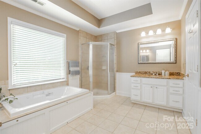 Building Photo - 5724 Ivygate Ln