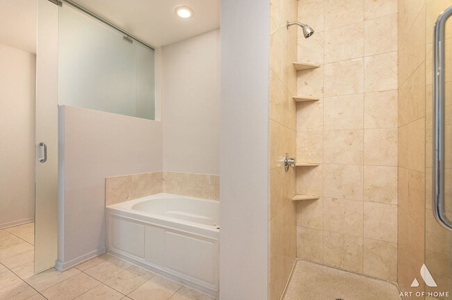 Building Photo - 600 N Fairbanks Ct