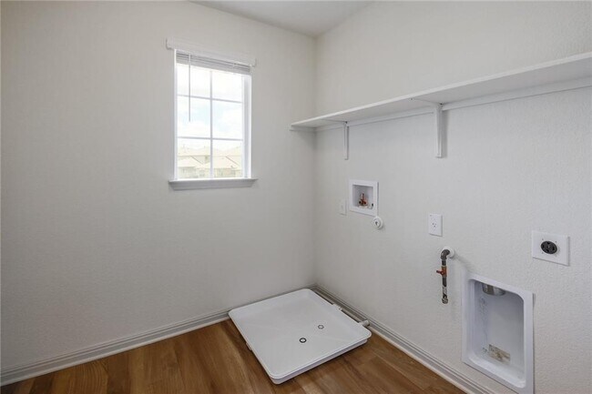 Building Photo - 109 Kleberg Ct