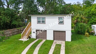 Building Photo - 1074 Day Ave