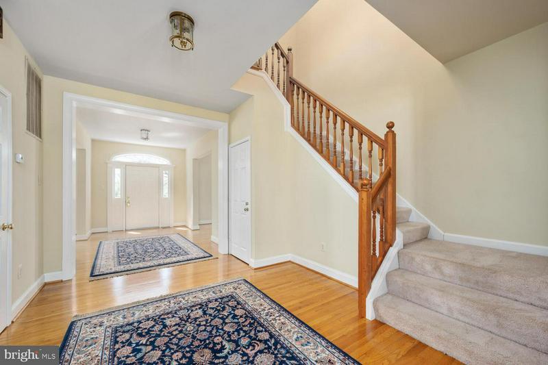 Building Photo - 2725 Oldewood Dr