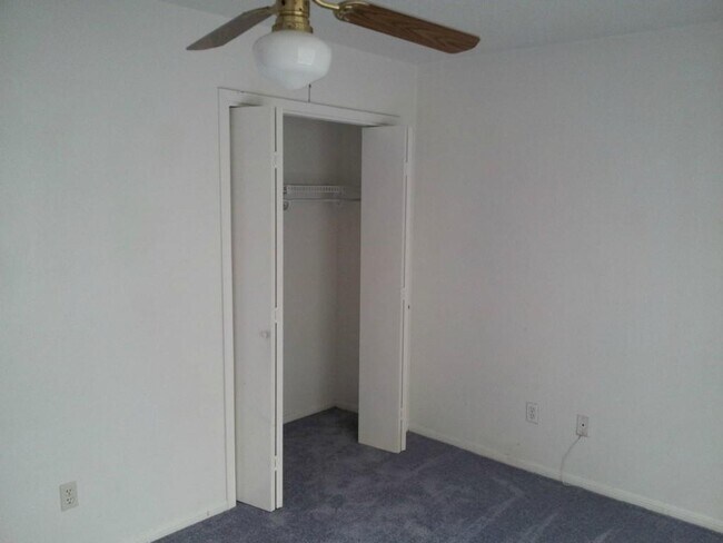 Building Photo - 8807 Schick Rd