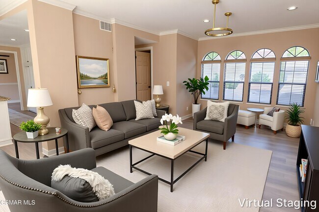 Building Photo - 2704 Simi Hills Ln
