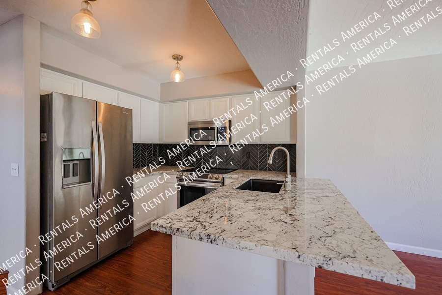 Building Photo - 3440 E Southern Ave