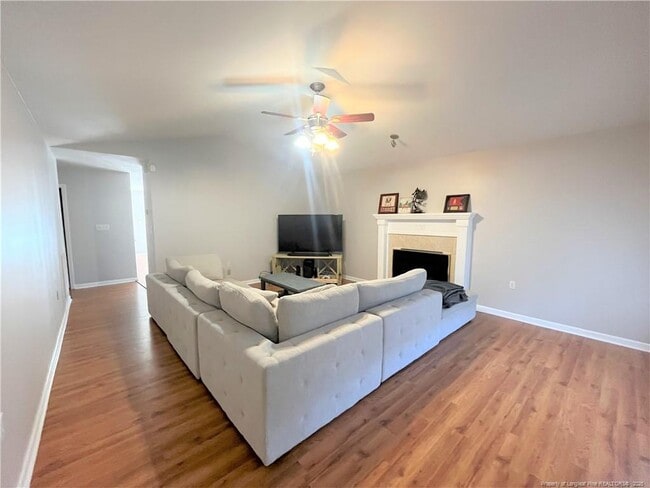 Building Photo - 366 Colonial Hills Dr