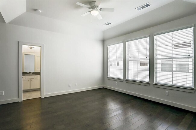 Building Photo - 9434 Kerrwood Ln