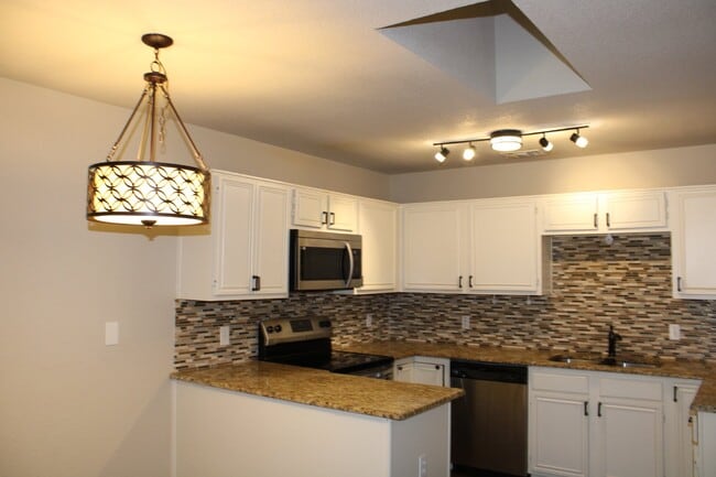 Building Photo - 3133 Walingford Dr
