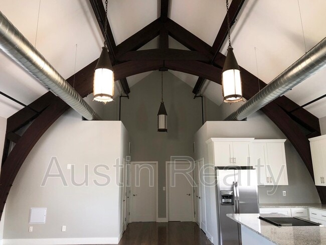 Building Photo - 4716 Macklind Ave