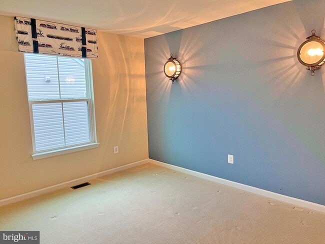 Building Photo - 120 Standpipe Rd