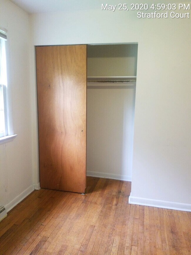 Building Photo - 108 Stratford Ct