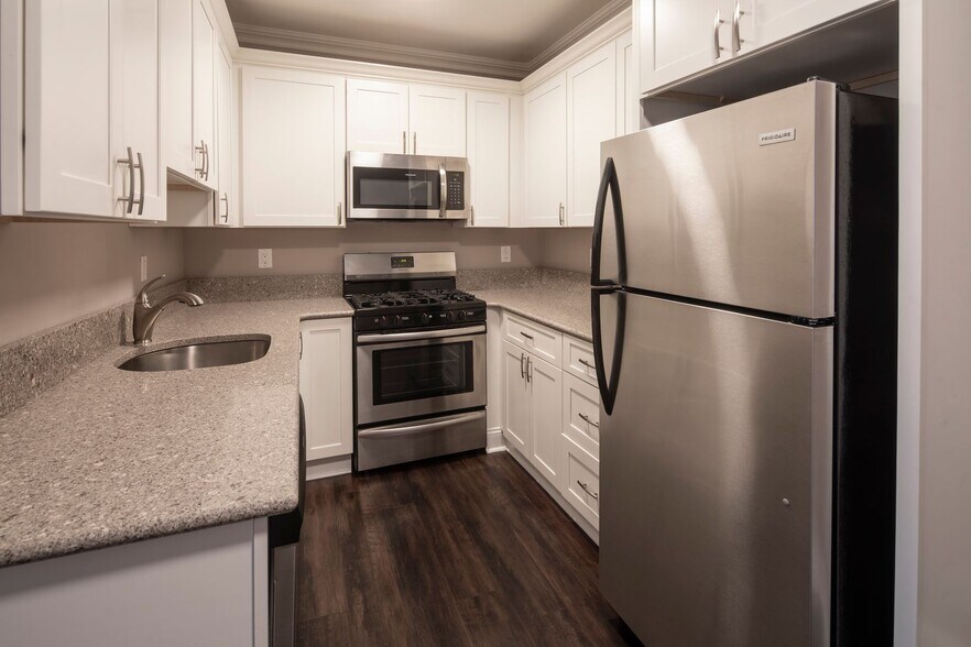 Interior Photo - The Cornerstone: Heat, Gas, Hot & Cold Water Included, Elevator, Cat & Dog Friendly