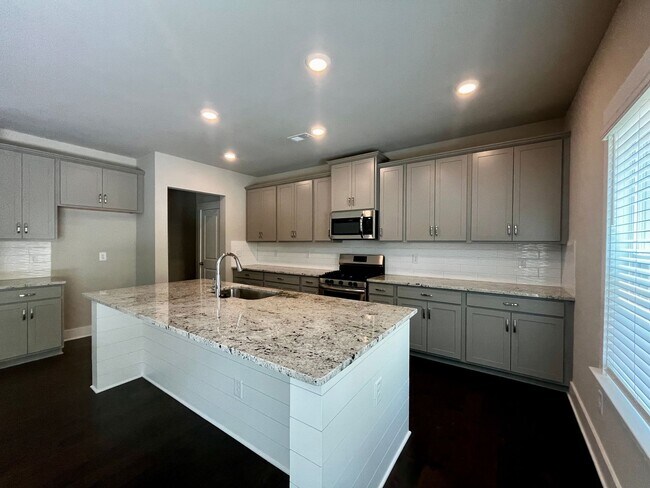 Building Photo - *MOVE IN SPECIAL 50% OFF FIRST MONTH'S RENT* 4 BR/2.5 BA New Construction with Attached Garage in...