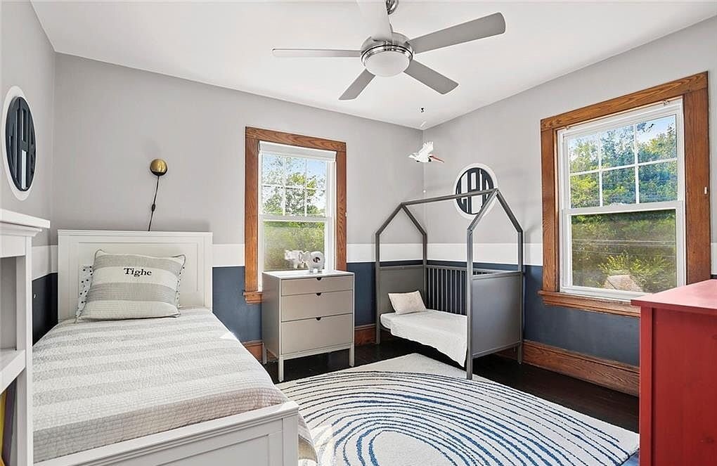 Building Photo - 49 Newman Pl