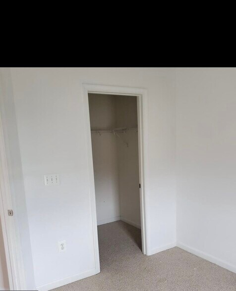 Building Photo - 7125 Durrette Rd