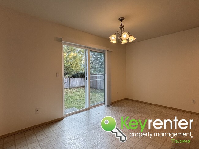 Building Photo - $200 Off First Month’s Rent - Beautiful Ho...