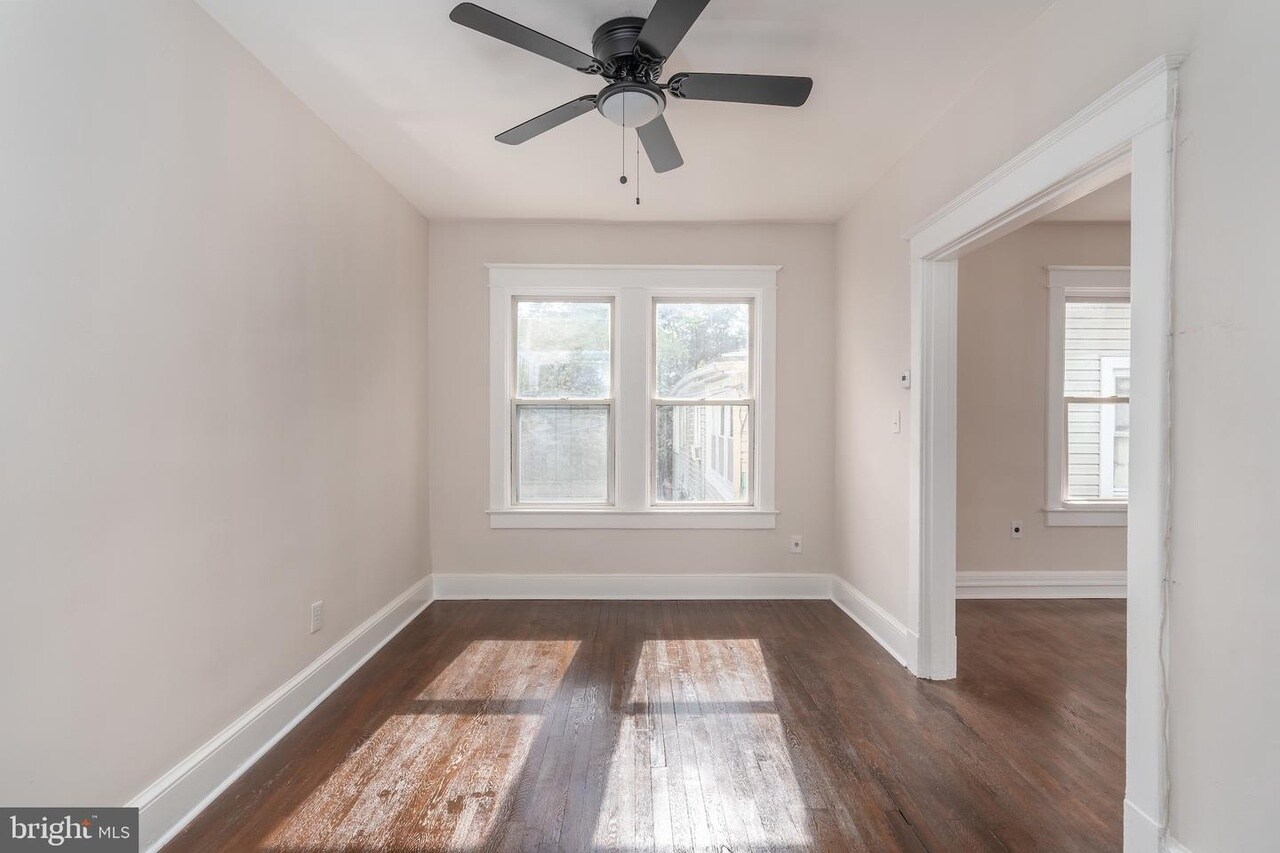 Building Photo - 4317 River Rd NW