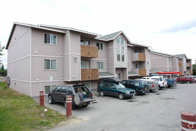 Primary Photo - Diamond Willow Apartments