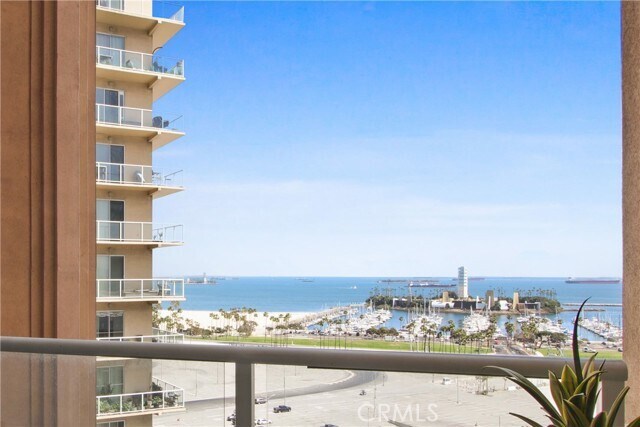 Building Photo - 488 E Ocean Blvd