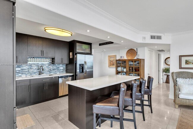 Building Photo - 7135 Collins Ave