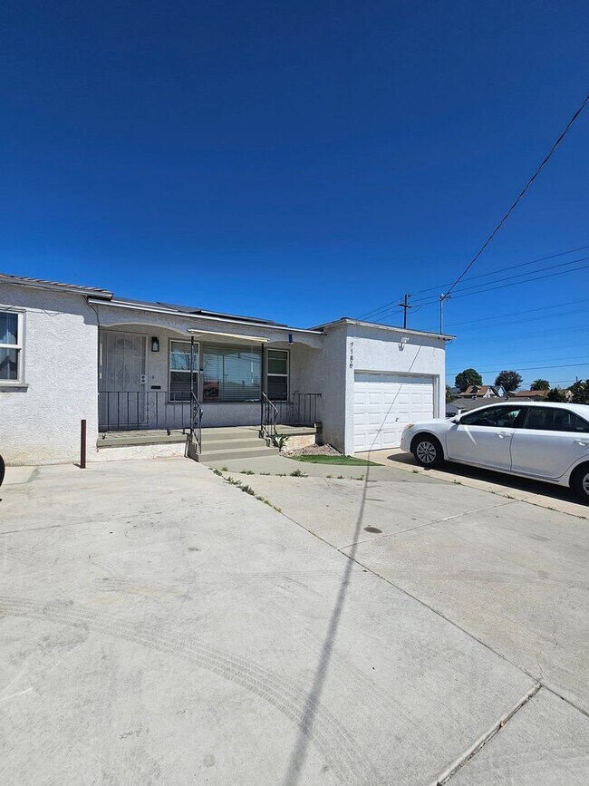 Building Photo - 7186 Central Ave