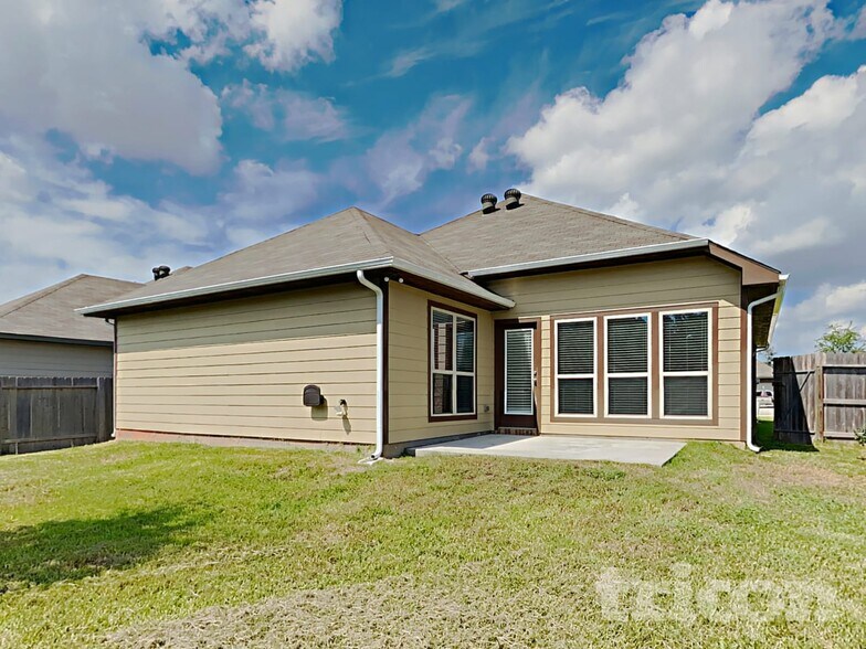 Building Photo - 1058 Pleasant Bend