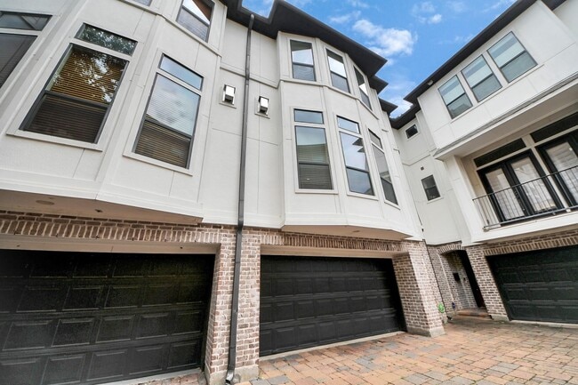 Building Photo - 5617 Kiam St