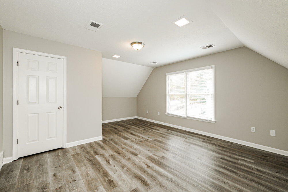 Building Photo - 7440 Richmond Rd