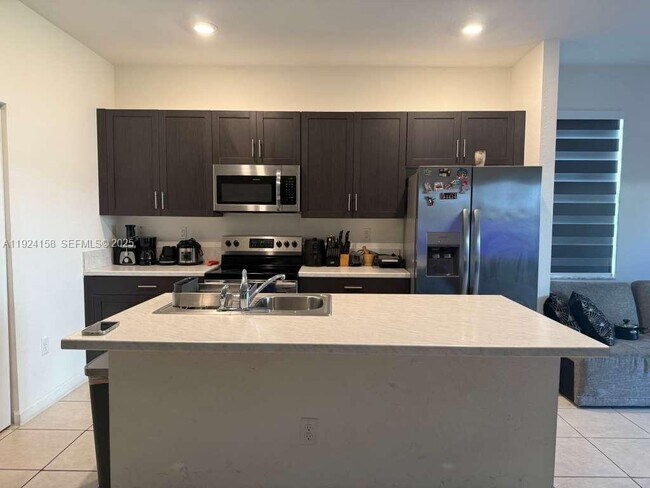 Building Photo - 25253 SW 107th Ct