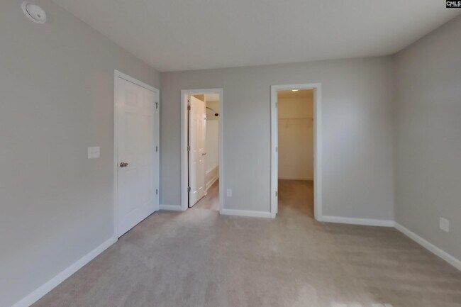 Building Photo - 131 Quiet Grove Dr